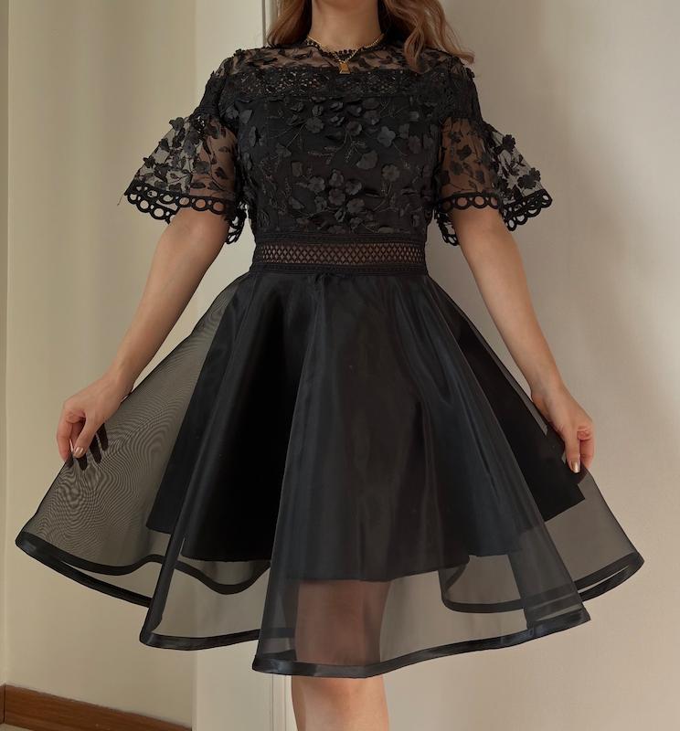 پيراهن عروسكى