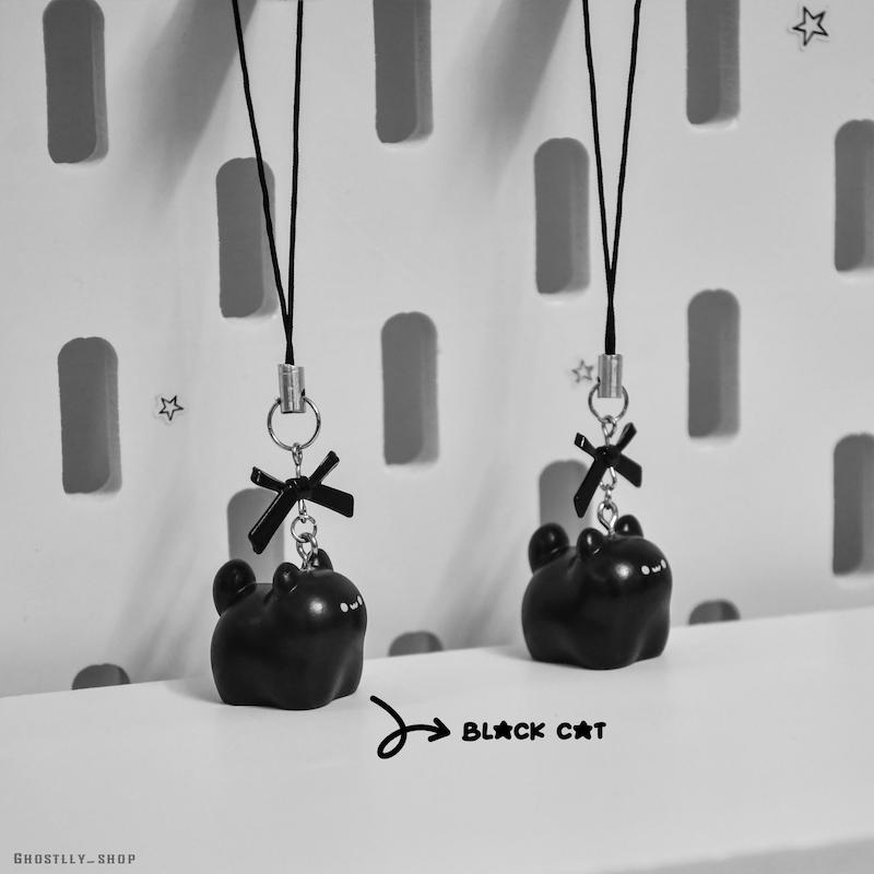 چارم گربه مشکی🐈‍⬛