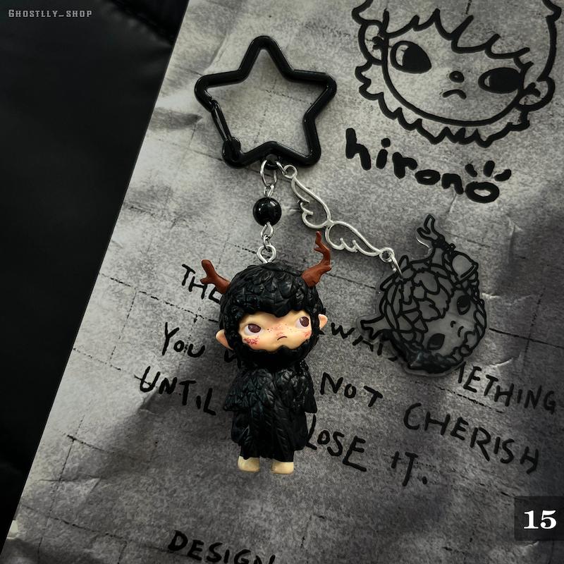 چارم Hirono ✮⋆˙