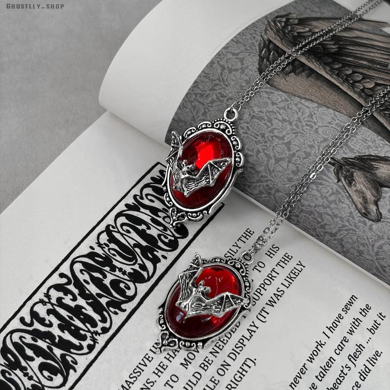 گردنبند خفاش قرمز🦇