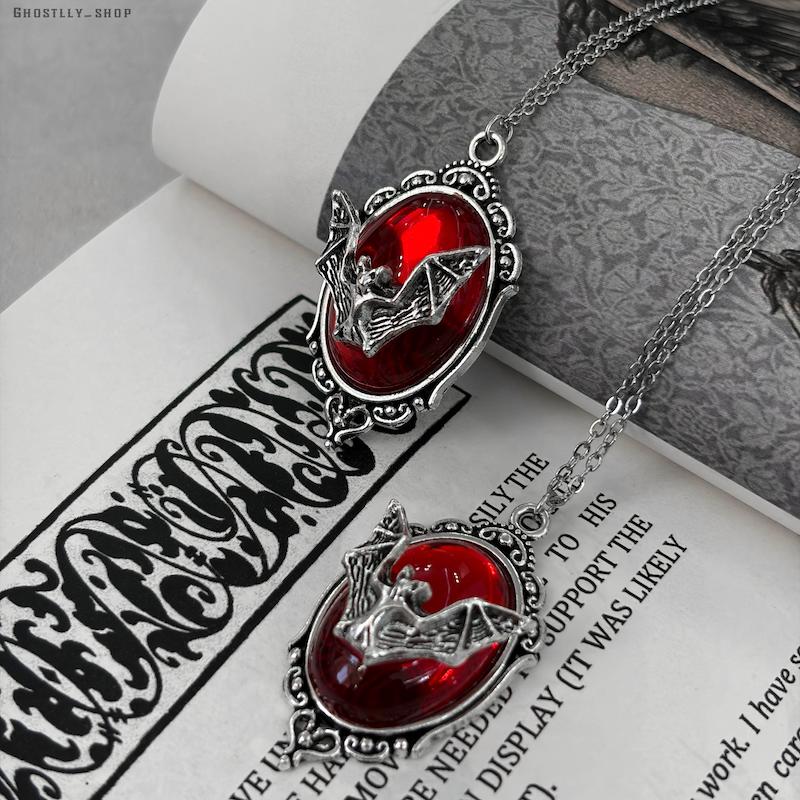 گردنبند خفاش قرمز🦇