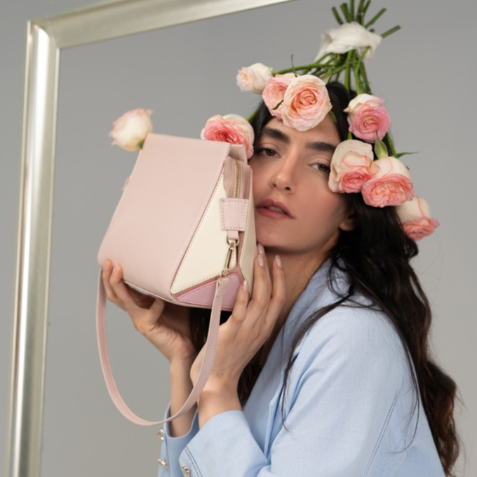 کیف چرم طبیعی گاوی مدل دایان بزرگ