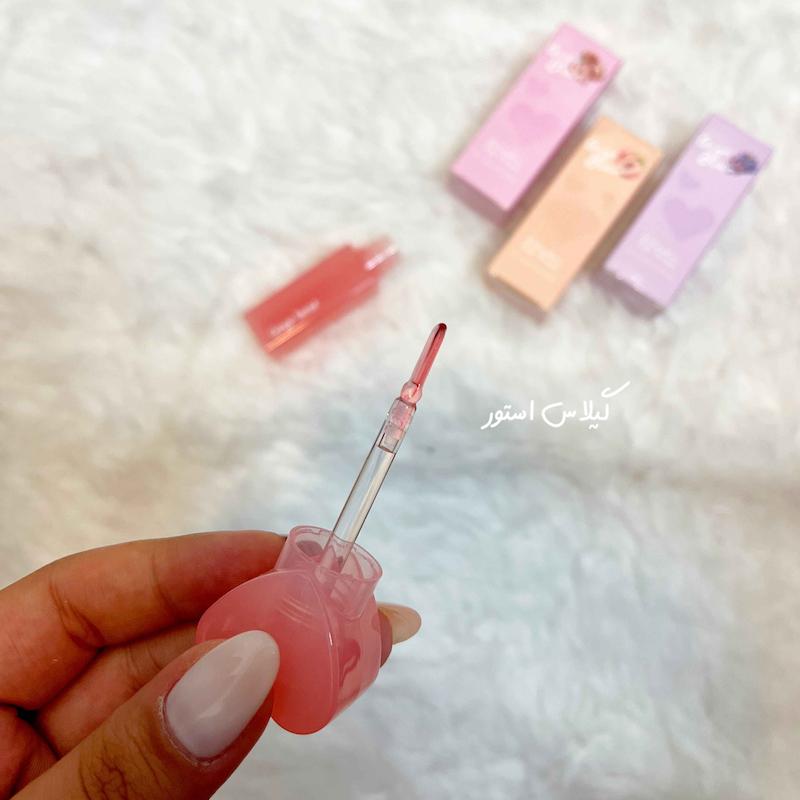 مرطوب کننده لب کره ای