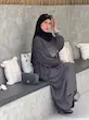 عبا جلو نگین