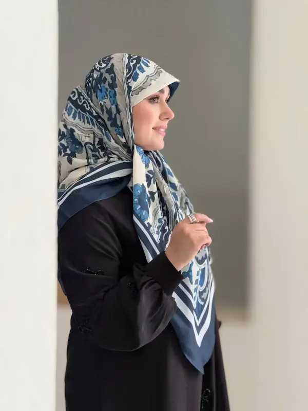 گل رز آبی