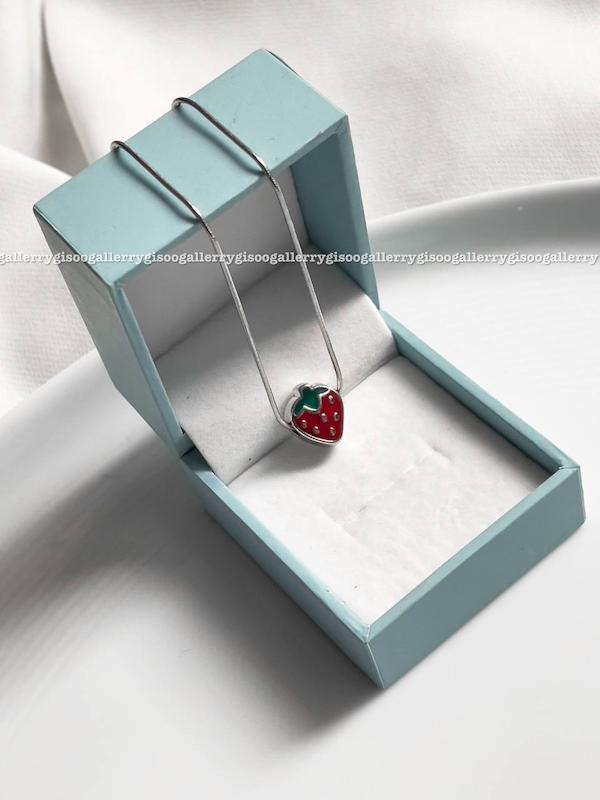 گردنبند توت فرنگی🍓