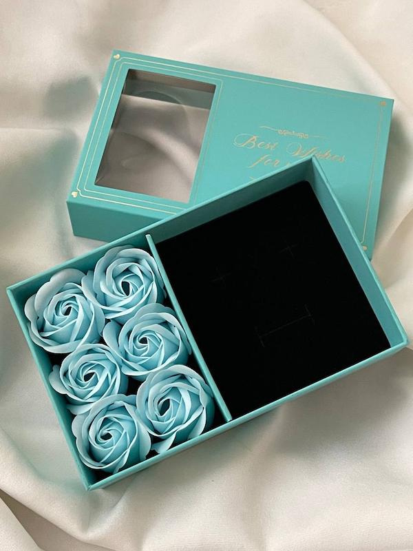 باکس گل هدیه