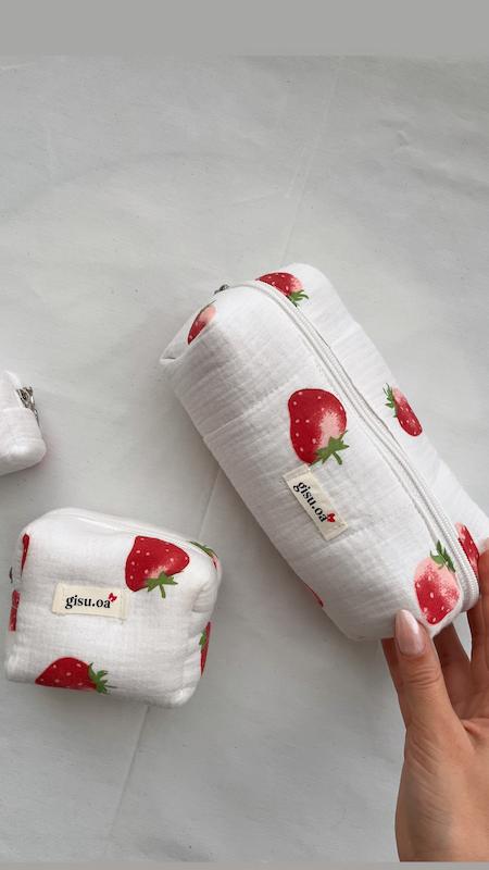 جامدادی توت فرنگی 🍓