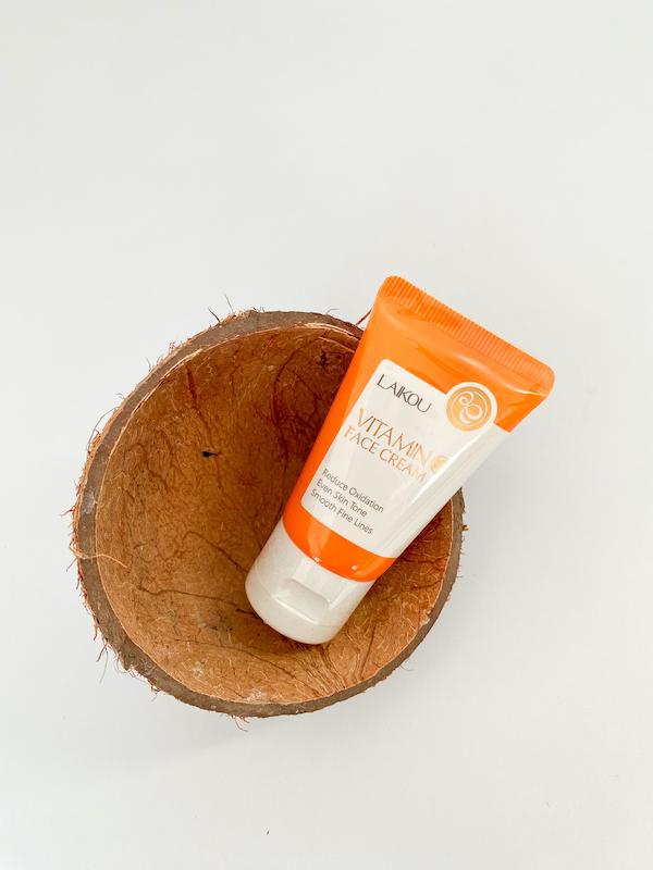 ژل‌کرم‌روشن‌کننده‌وضدلک‌ویتامین‌Cلایکو