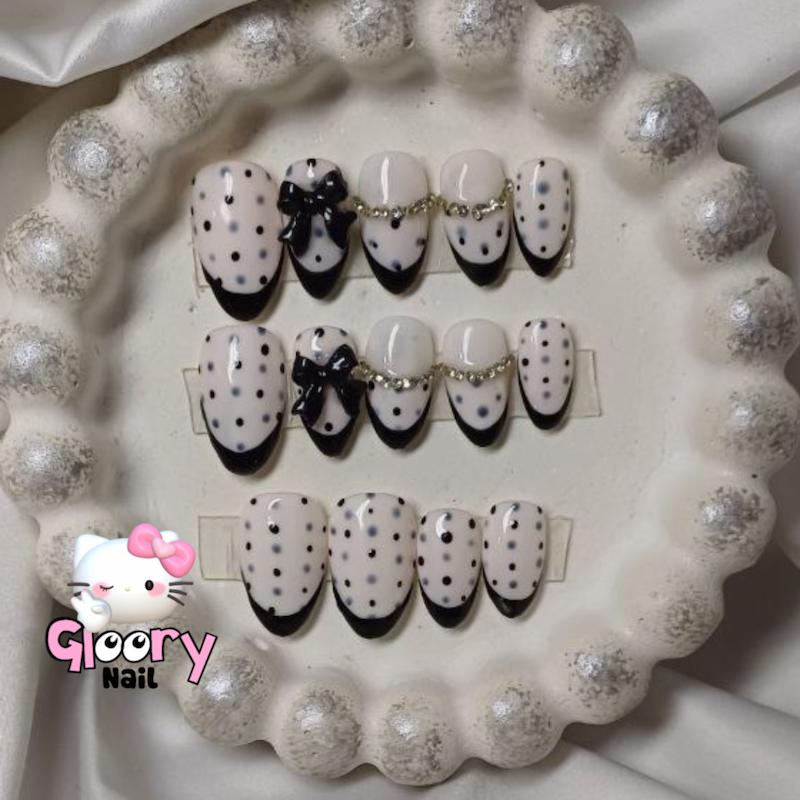 فرنچ مشکی و پاپیون