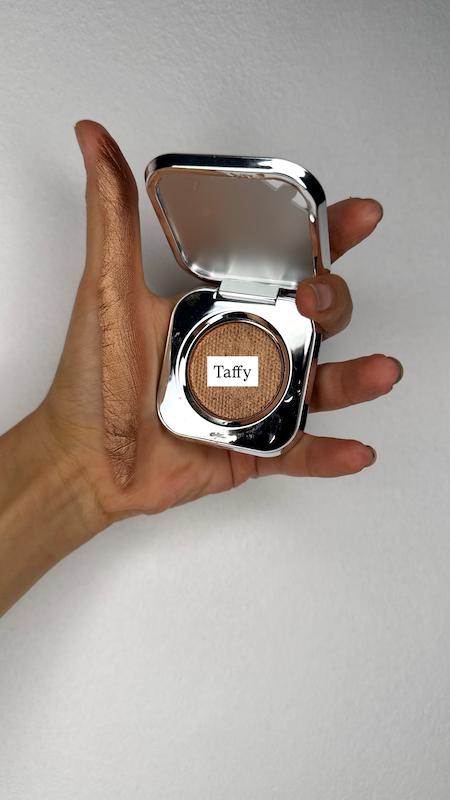 سایه متالیک Taffy