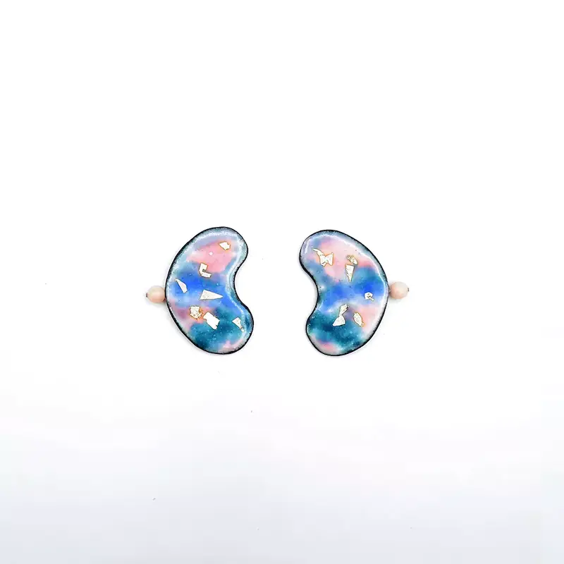 گوشواره با میناکاری مناسب استفاده روزمره