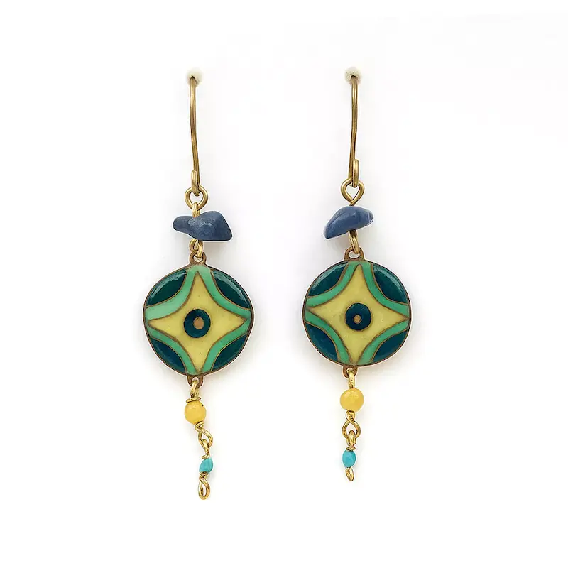 گوشواره با میناکاری مناسب استفاده روزمره