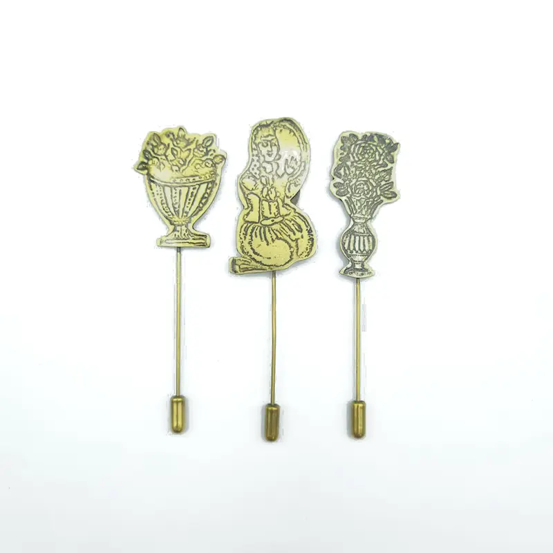 اکسسوری فلز برنج دست‌ساز با تکنیک اِچینگ