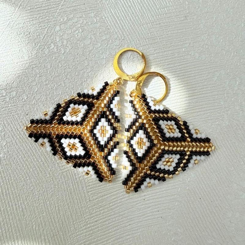 گوشواره منجوق میوکی مثلثی