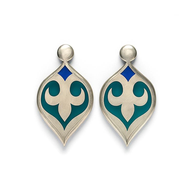 گوشواره رزینی دست‌ساز با یراق‌آلات استیل ضدحساسیت