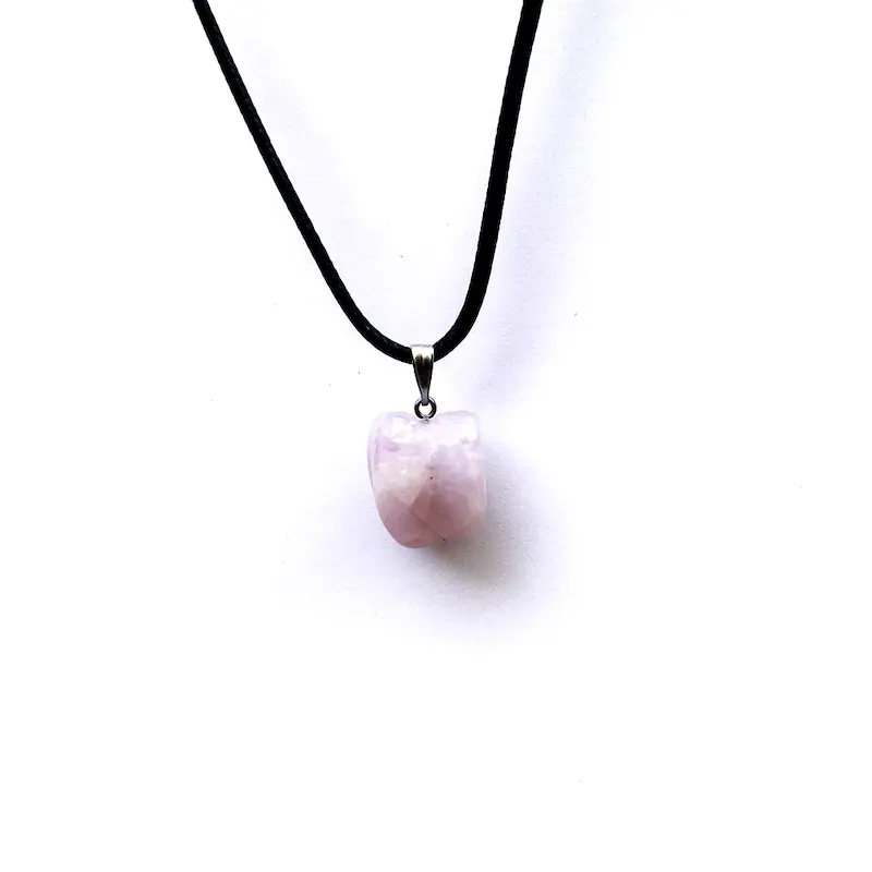 آویز سنگ آمیتیست طبیعی با تراش حرفه‌ای