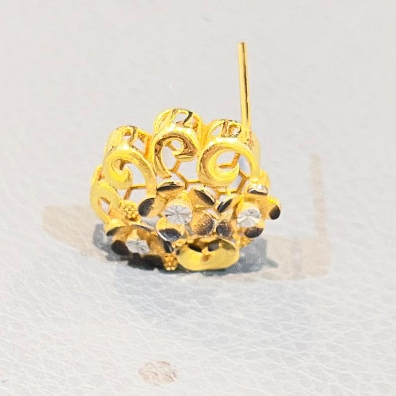 گوشواره طلا ۱۸ عیار یک لنگه گوشواره گالری زرنوش