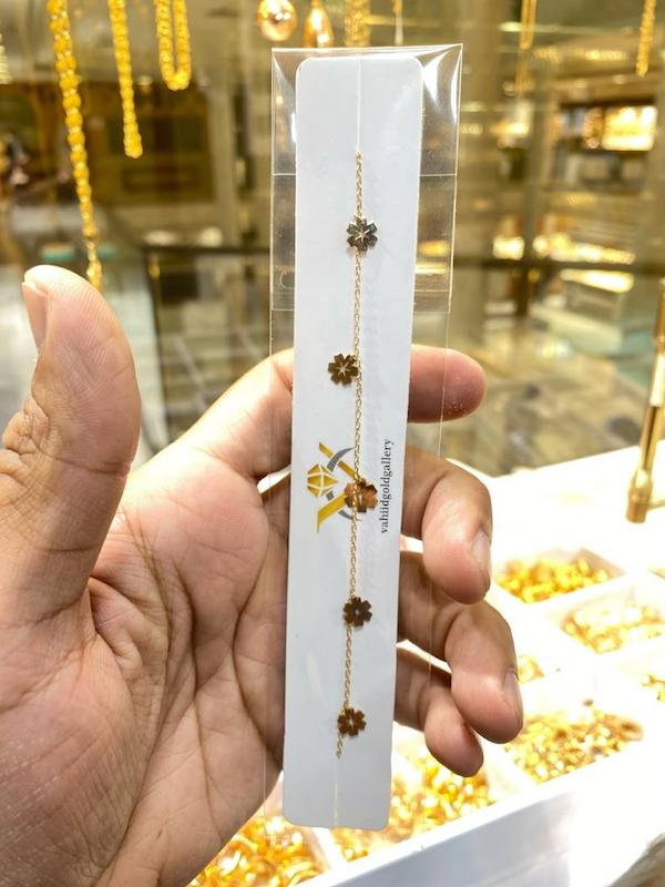 دستبند زنانه طلا ۱۸ عیار برگ شبدر گالری نهیر