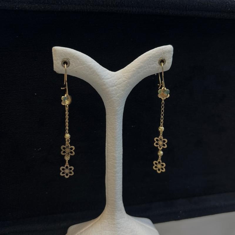 گوشواره زنانه طلا ۱۸ عیار آویزدار گلبرگ گالری طلای ایرانه