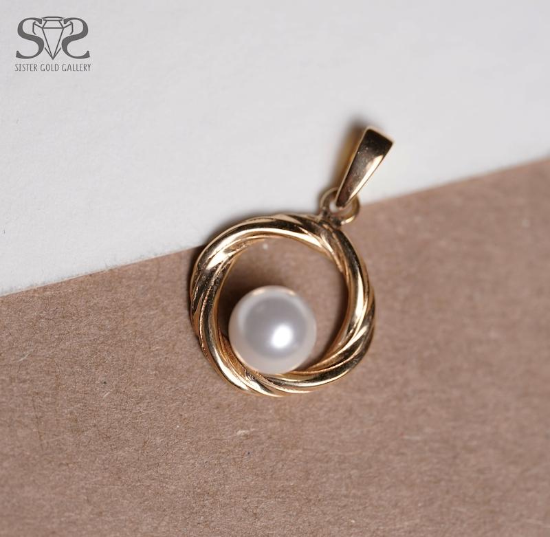 آویز زنانه طلا ۱۸ عیار پلاک مربع مروارید طلا کد s-1942 گالری طلا سیستر