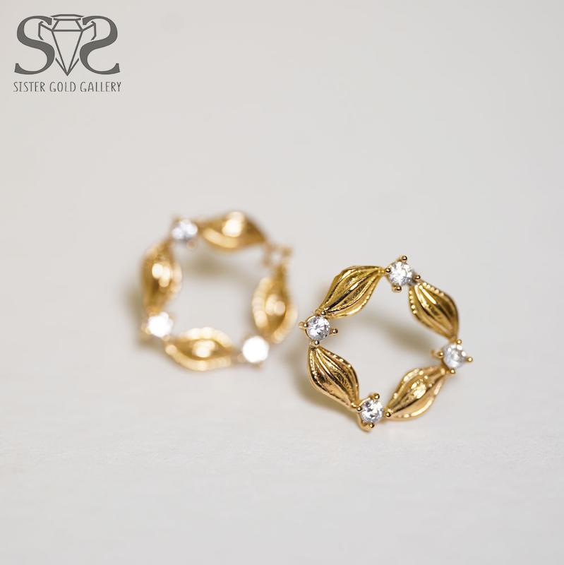 گوشواره زنانه طلا ۱۸ عیار گوشواره طلا مربع نگین کد s-2472 گالری طلا سیستر