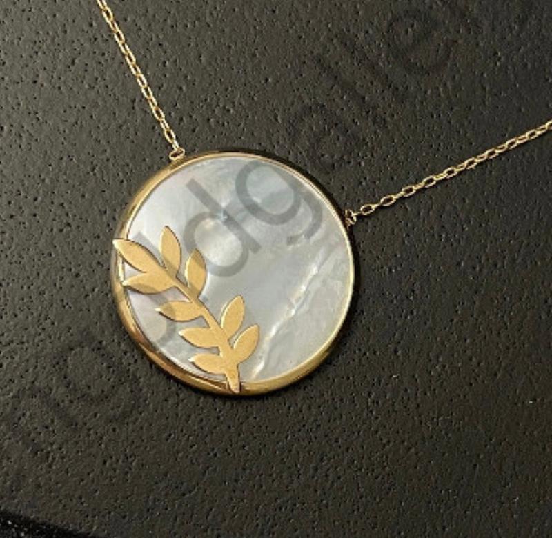 گردنبند زنانه طلا ۱۸ عیار گردنبند برگ و صدف گالری طلا دینگ