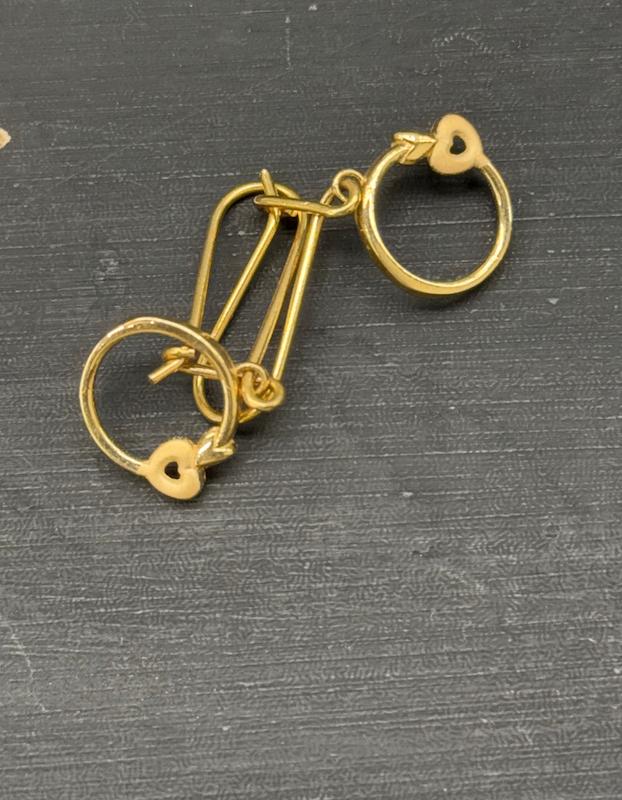 گوشواره طلا ۱۸ عیار گوشواره دایره و قلب گالری سین سین