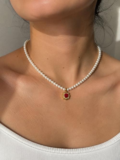 گردنبند زنانه طلا ۱۸ عیار چوکر سواروسکی قرمز و مروارید والوکس گالری والوکس گالری