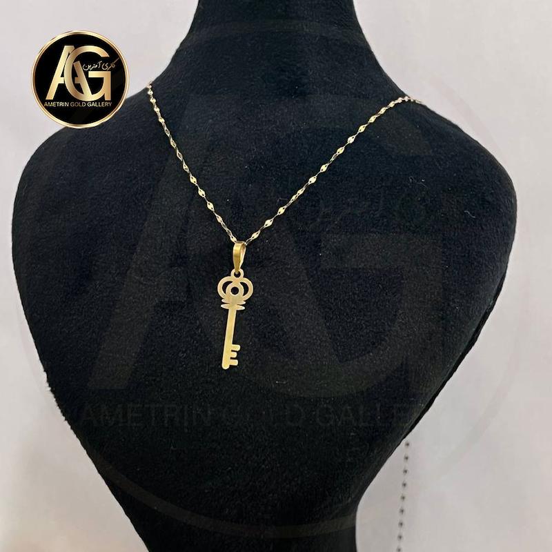 گردنبند زنانه طلا ۱۸ عیار گردنبند استار کیلید گالری آمترین