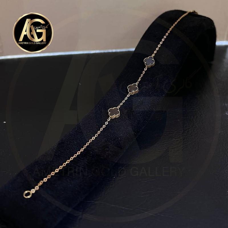 دستبند زنانه طلا ۱۸ عیار دستبند سه گل مشکی گالری آمترین