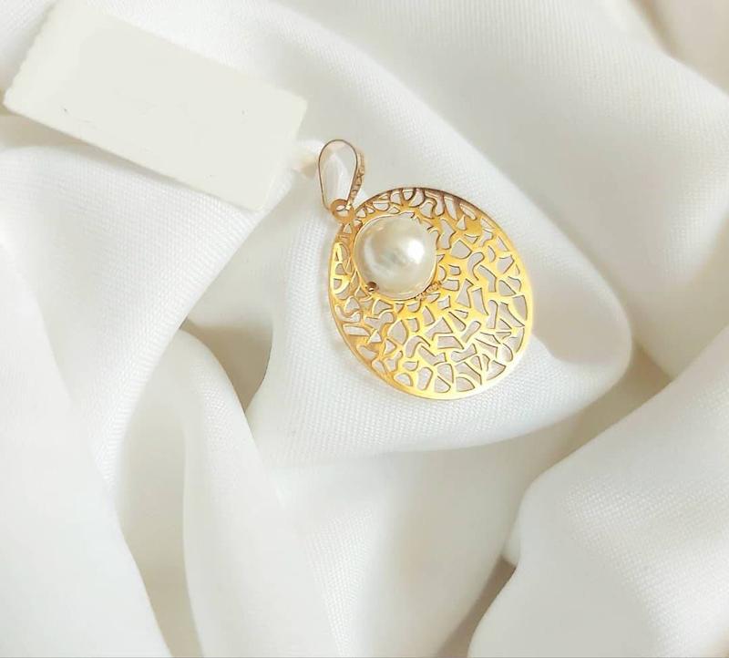آویز زنانه طلا ۱۸ عیار پلاک اسلیمی هندسی کم اجرت لی لی گلد