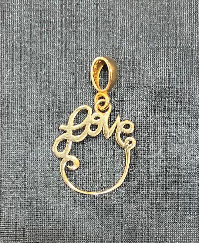 آویز طلا ۱۸ عیار آویز love گالری طلای تاج
