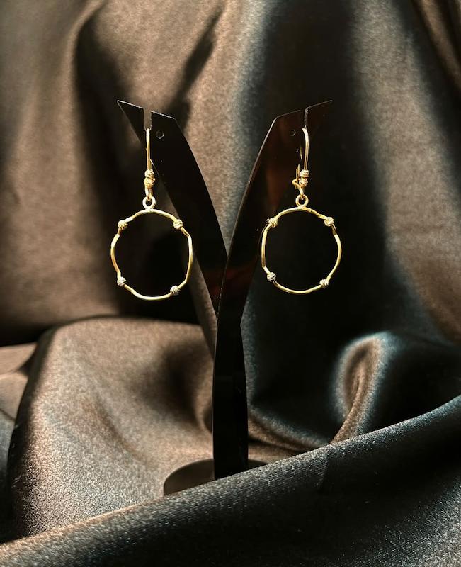 گوشواره زنانه طلا ۱۸ عیار حلقه ای گالری طلا لاوین
