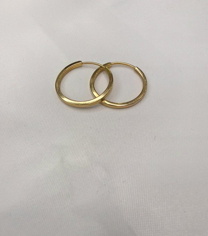 گوشواره زنانه طلا ۱۸ عیار گوشواره حلقه ای کد۱۳ گالری طلای عزیز