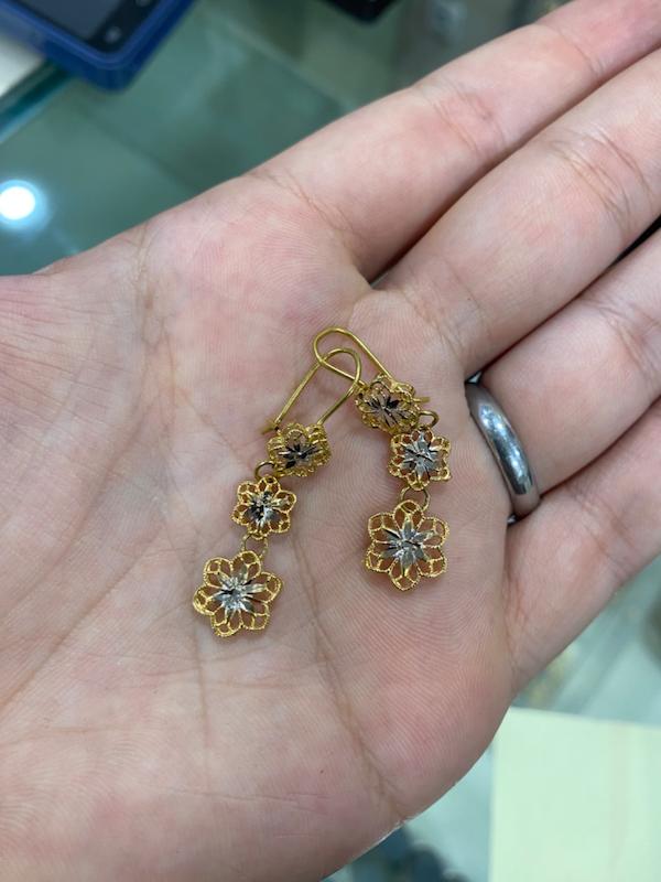 گوشواره طلا ۱۸ عیار بدومن اجرت طرح فیوژن طلای حسامی