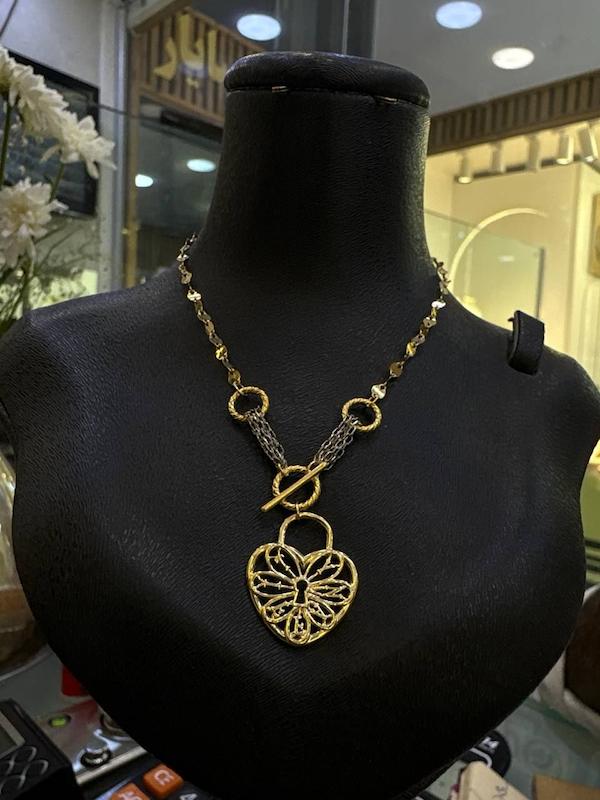 گردنبند زنانه طلا ۱۸ عیار تیفانی نمای عالی گالری طلا و سکه مه آرا