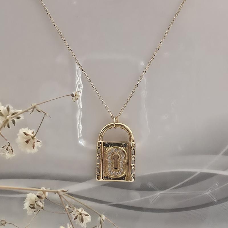 گردنبند زنانه طلا ۱۸ عیار گردنی استون با زنجیر زرماه گلد