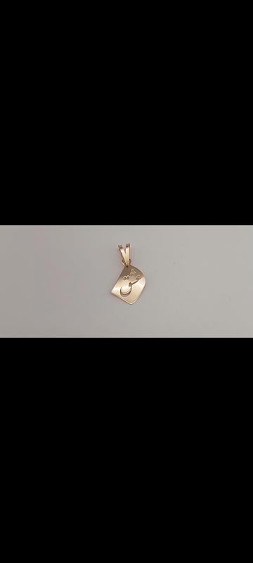 آویز زنانه طلا ۱۸ عیار پلاک عشق فندق