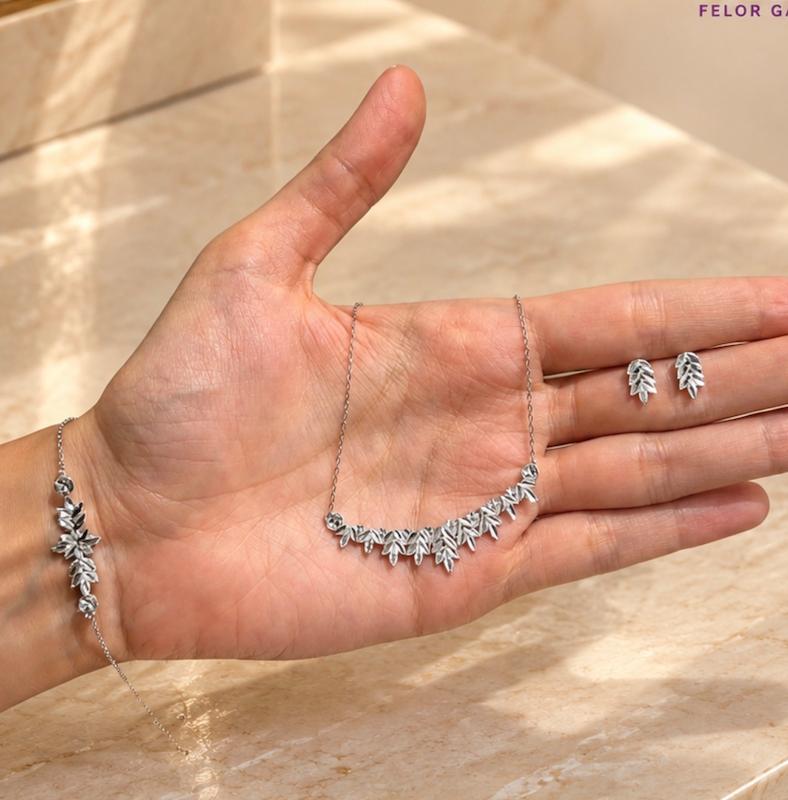 سرویس طلا ۱۸ عیار سرویس تراشدار سفید برگی کم اجرت گالری طلای فلور گالری طلای فلور