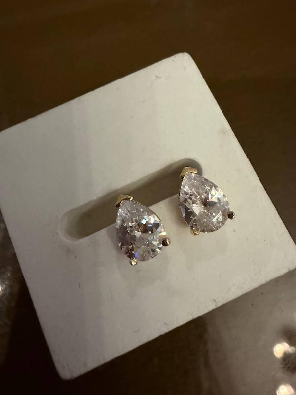 گوشواره زنانه طلا ۱۸ عیار گوشواره میخی اشکی Matows_gold_gallery