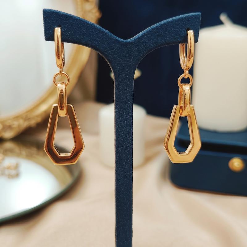 گوشواره زنانه طلا ۱۸ عیار پاسی جواهری پردیس