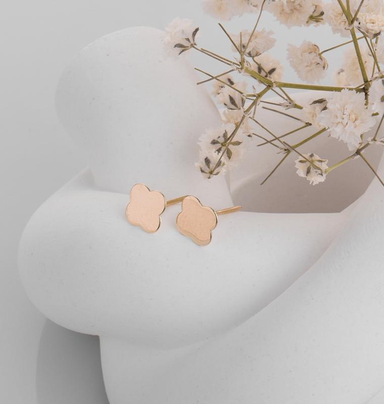 گوشواره طلا ۱۸ عیار ونکلیف گالری نقشار