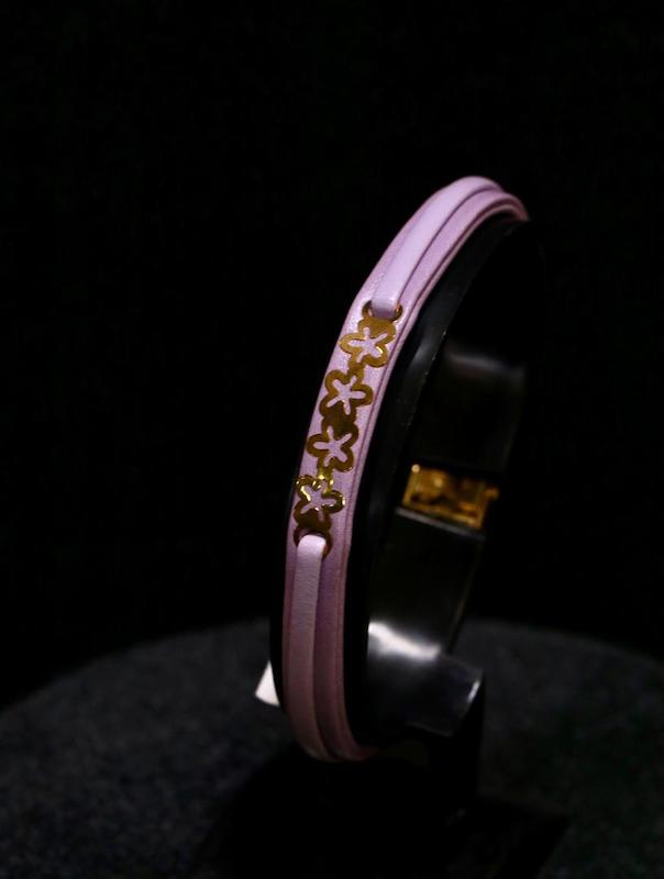 دستبند طلا ۱۸ عیار گل گالری نقشار