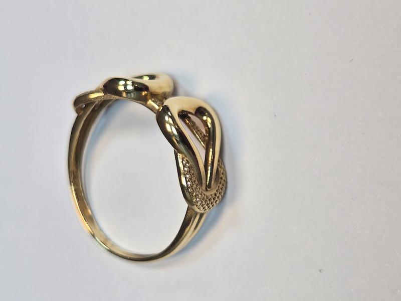 انگشتر طلا ۱۸ عیار فرد گالری پریدخت