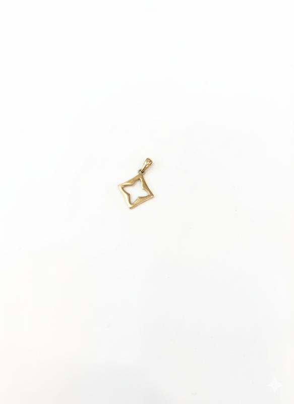 آویز طلا ۱۸ عیار چهار پر ونکلیف توخالی گالری ملورین