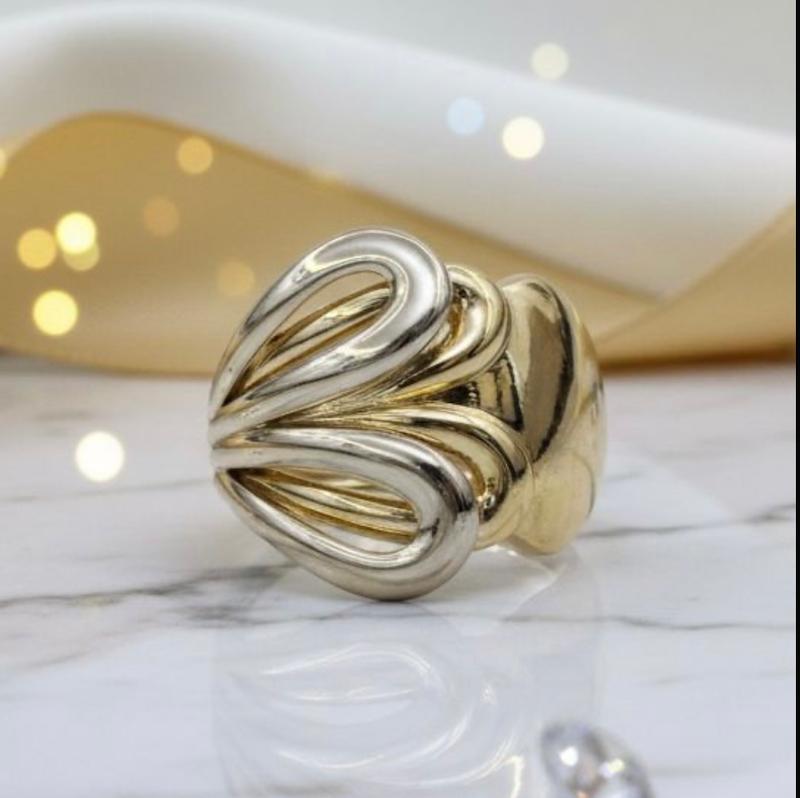 انگشتر طلا ۱۸ عیار پیچش گالری بابل طلا