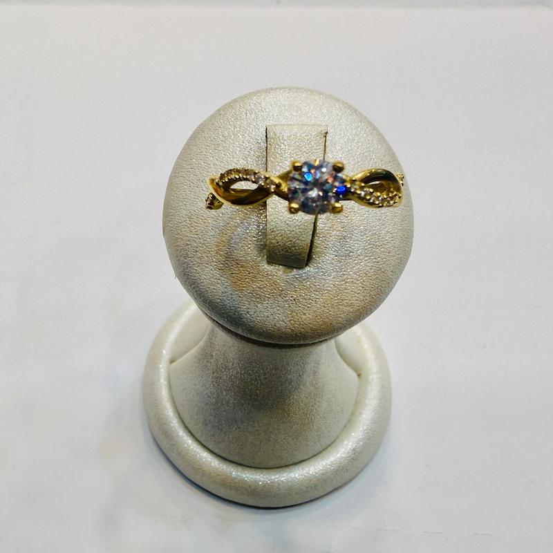 انگشتر طلا ۱۸ عیار سولیتر گالری الیاگلد