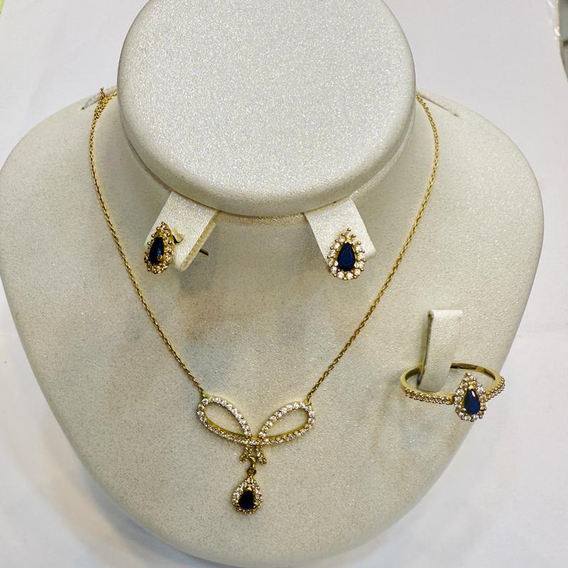 سرویس طلا ۱۸ عیار سرویس سنگدار گالری الیاگلد