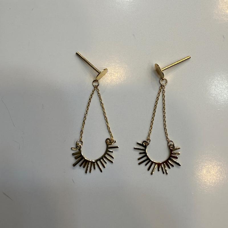 گوشواره طلا ۱۸ عیار خورشیدی گالری الیاگلد